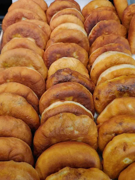 Piroshki (Fried Meat Pastry)